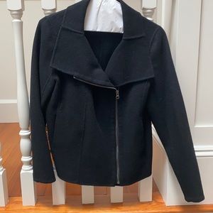 Cute cropped Vince jacket!